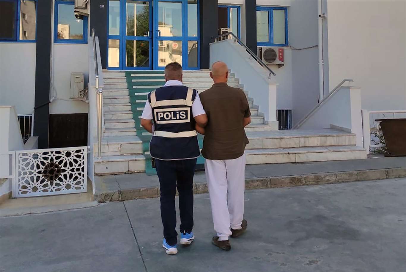 339 yıl hapisle aranan şahıs Dalaman'da yakalandı haberi